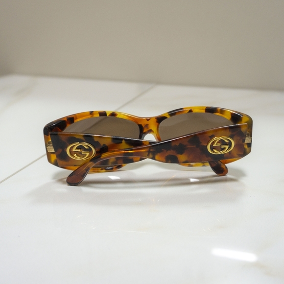 Vintage Gucci sunglasses - Picture 9 of 9